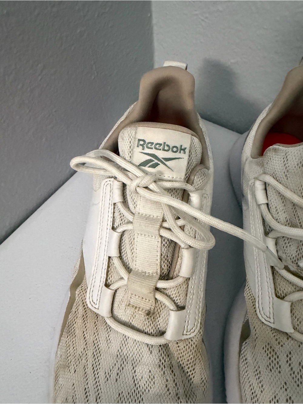 Reebok Kids Cream and White Lace-Up Mesh Sneakers